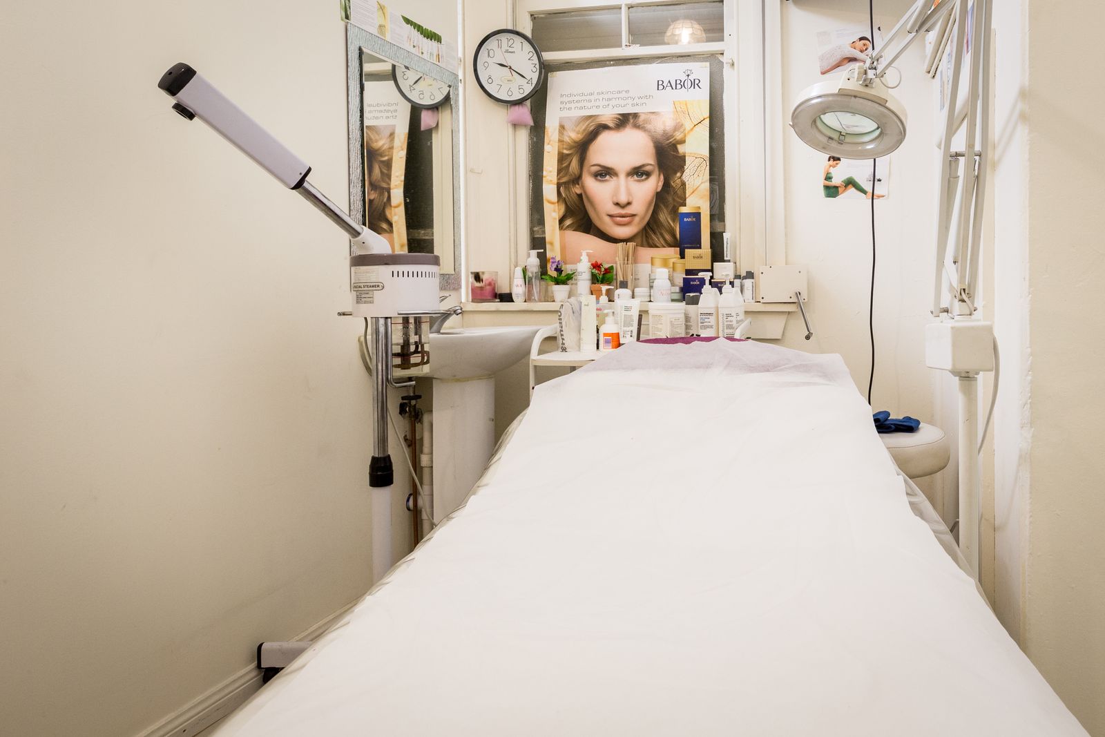 Ava's Nails & Beauty image 7