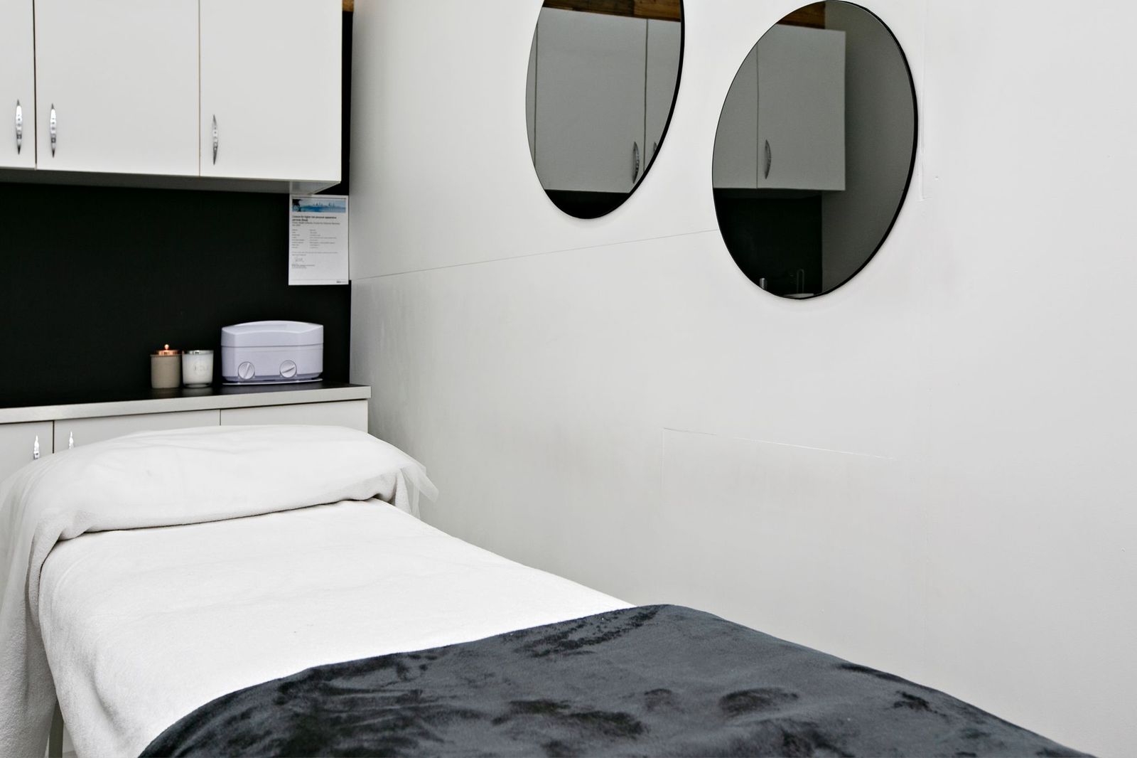 Cosmetic Brows & Co image 12