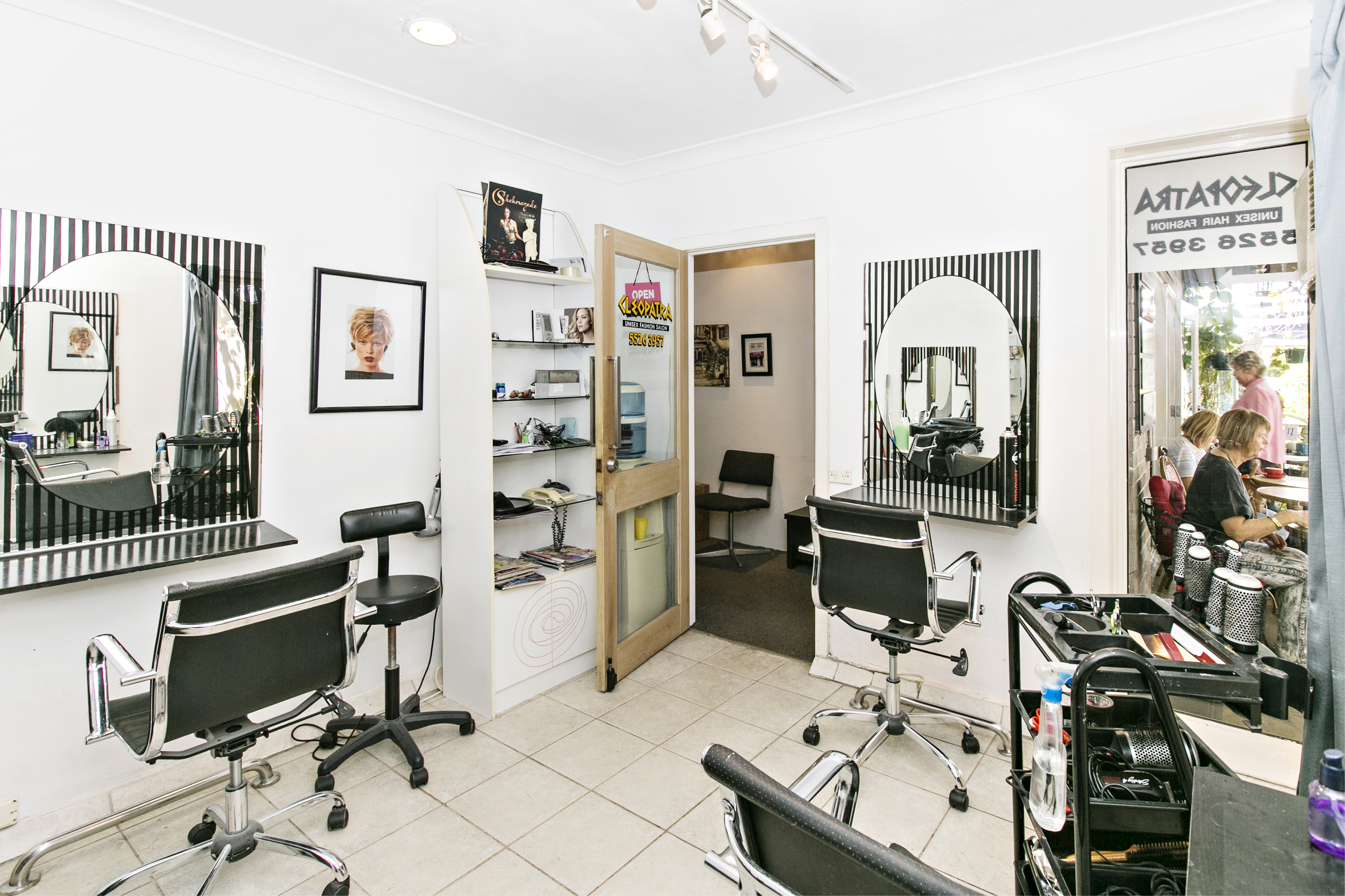  Cleopatra  Hair  Fashion Salon  Unisex Main Beach Haircut 