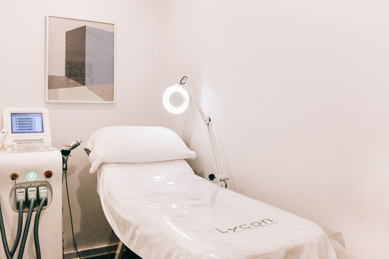 Skin Essentials Beauty Bar image 4