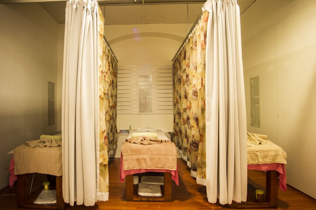 Wayne Massage - Town Hall image 3