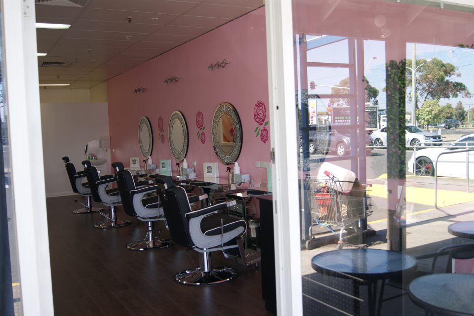 Unique Beauty Hub image 8