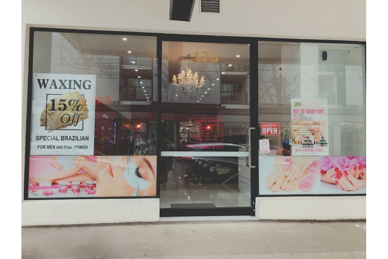 Sunny Rose Nails & Beauty image 5