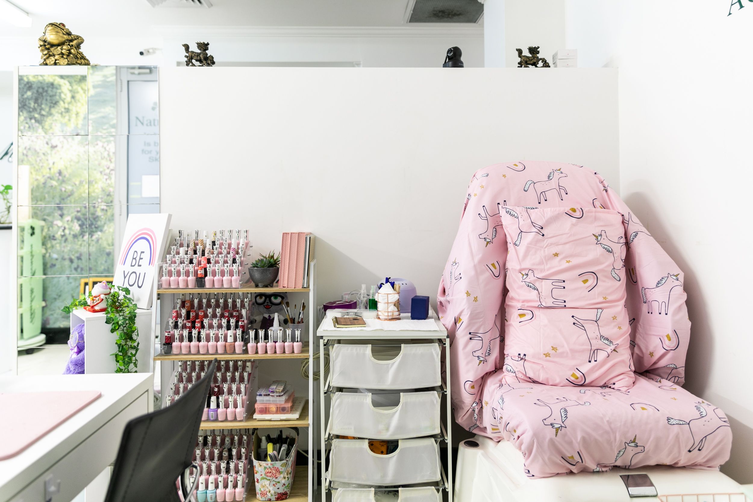 Design Your Nails image 3