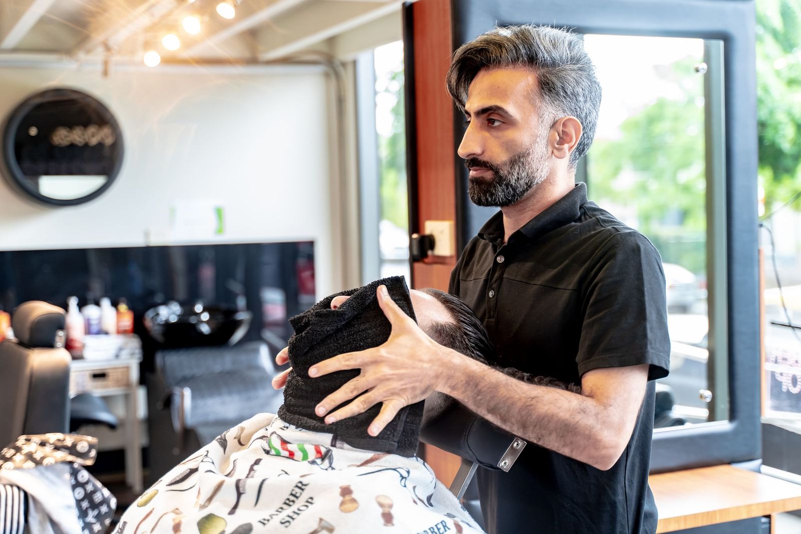 Leo Barber Shop image 5