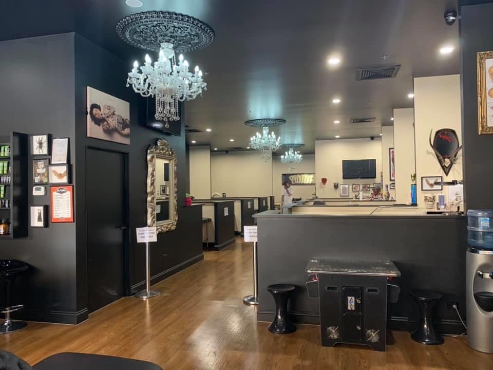 Vamp Tattoo Parlour image 2