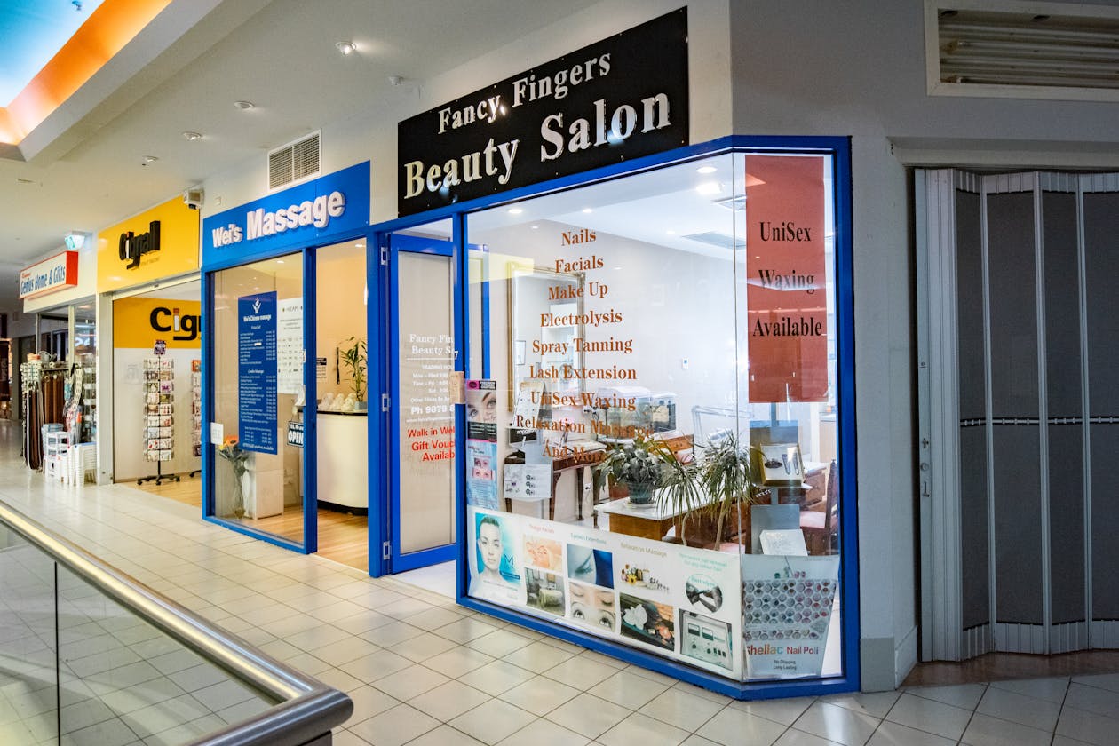 Fancy Fingers Beauty Salon image 12