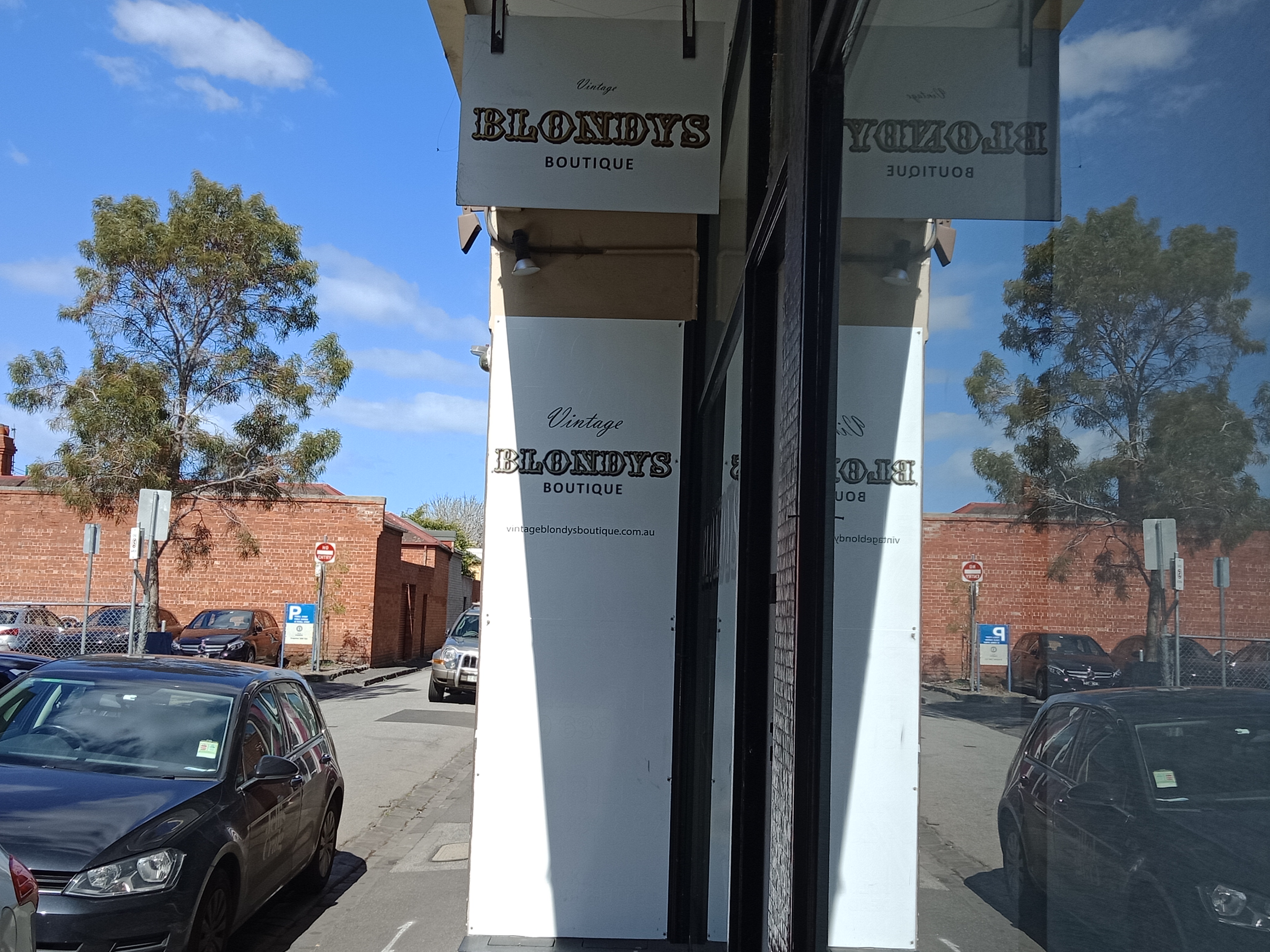 Blondys Boutique image 2