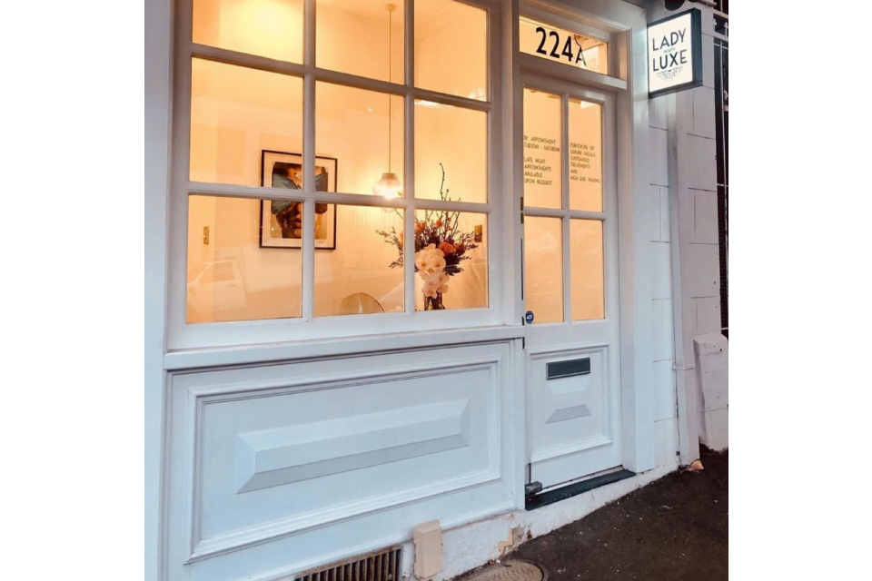 Lady Luxe Skin image 5