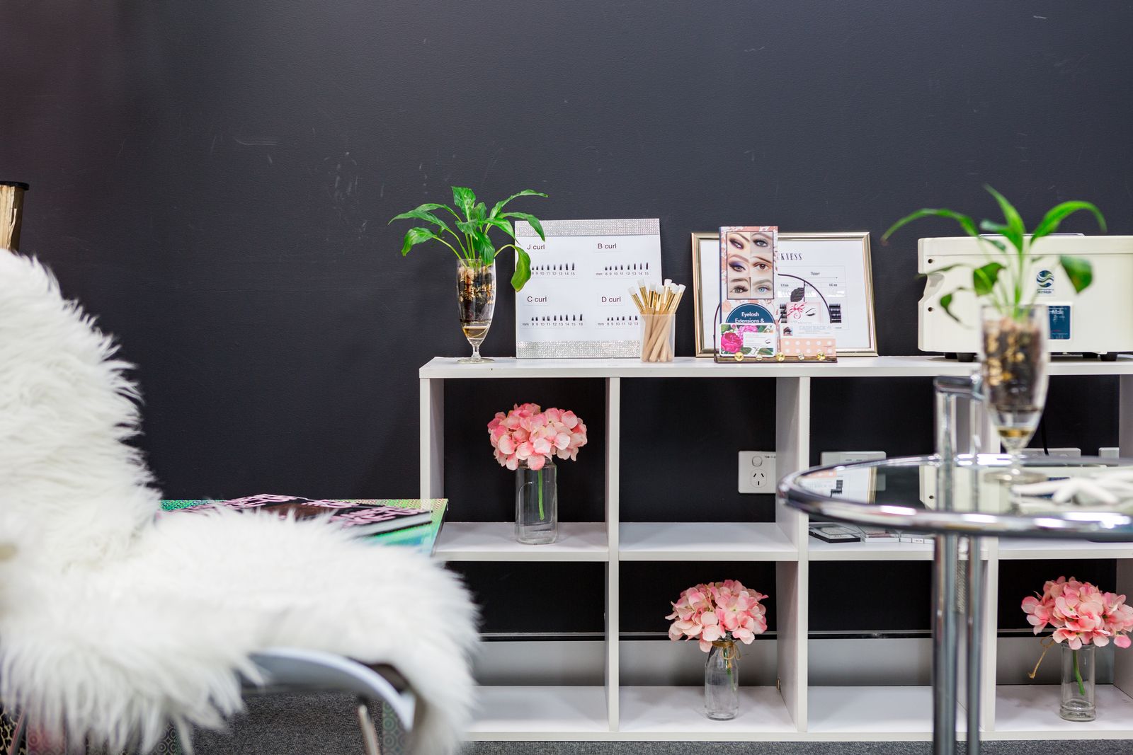 Superstar Attraction - Eyelashes & Beauty image 11