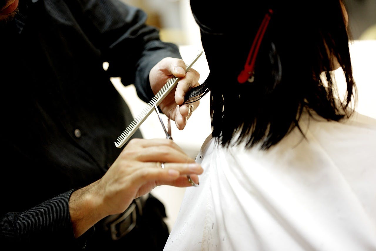 Best Hair Straightening Salons in Melbourne CBD | Bookwell