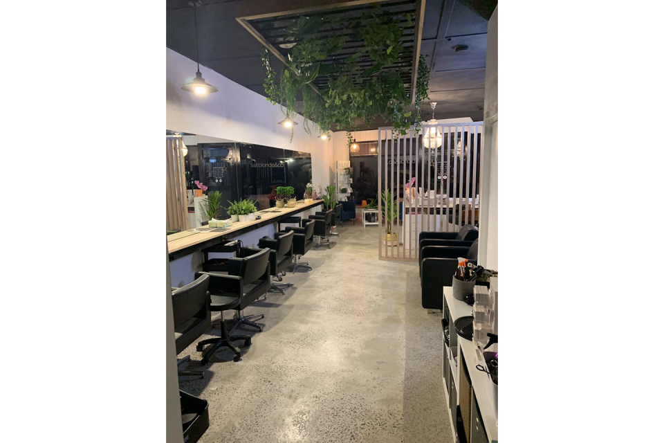 Salti Blonde & co. image 2