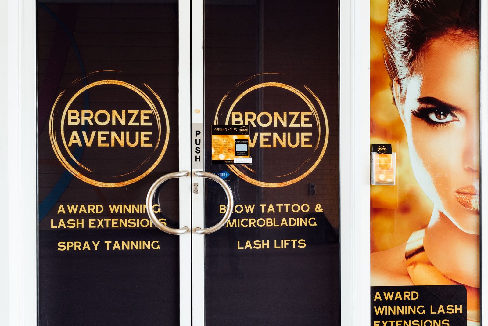 Bronze Avenue image 11