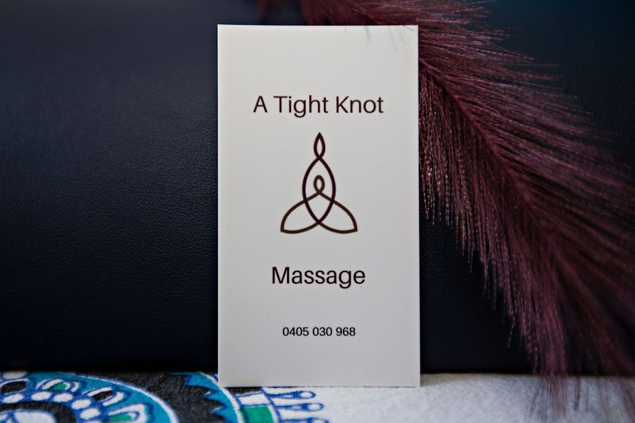 A Tight Knot Massage image 9
