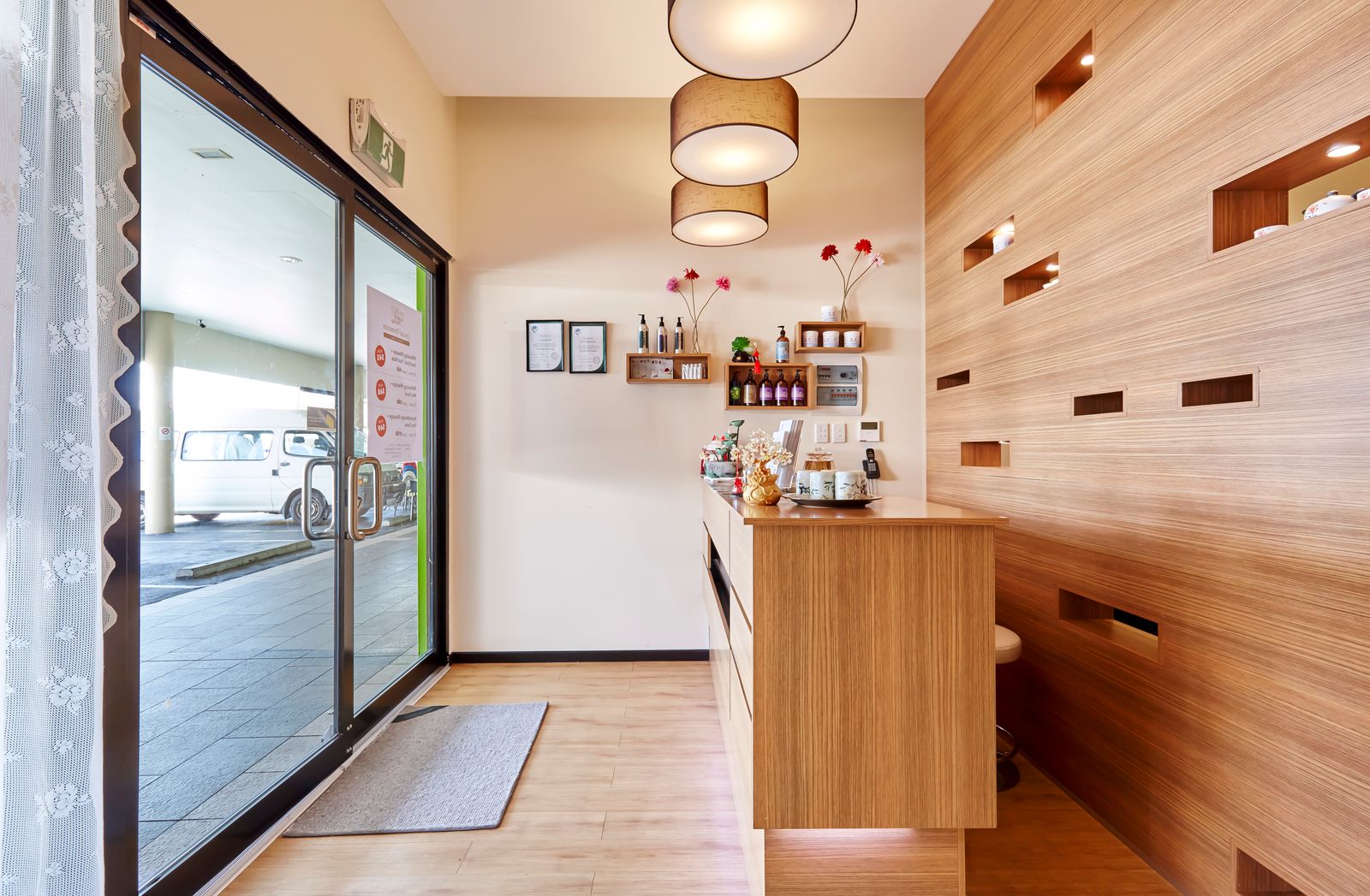 Regimen Massage image 3