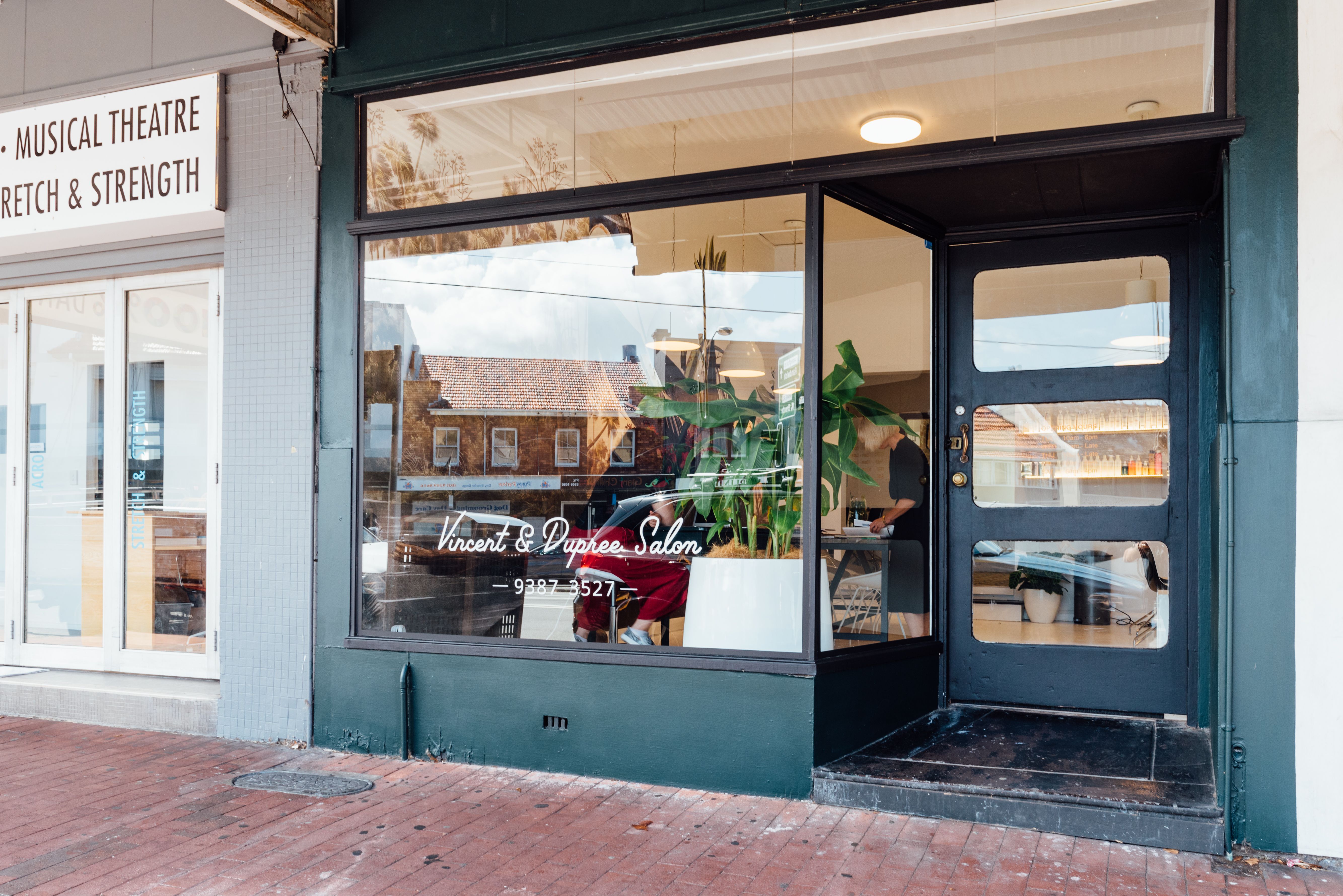 Vincent & Dupree image 14