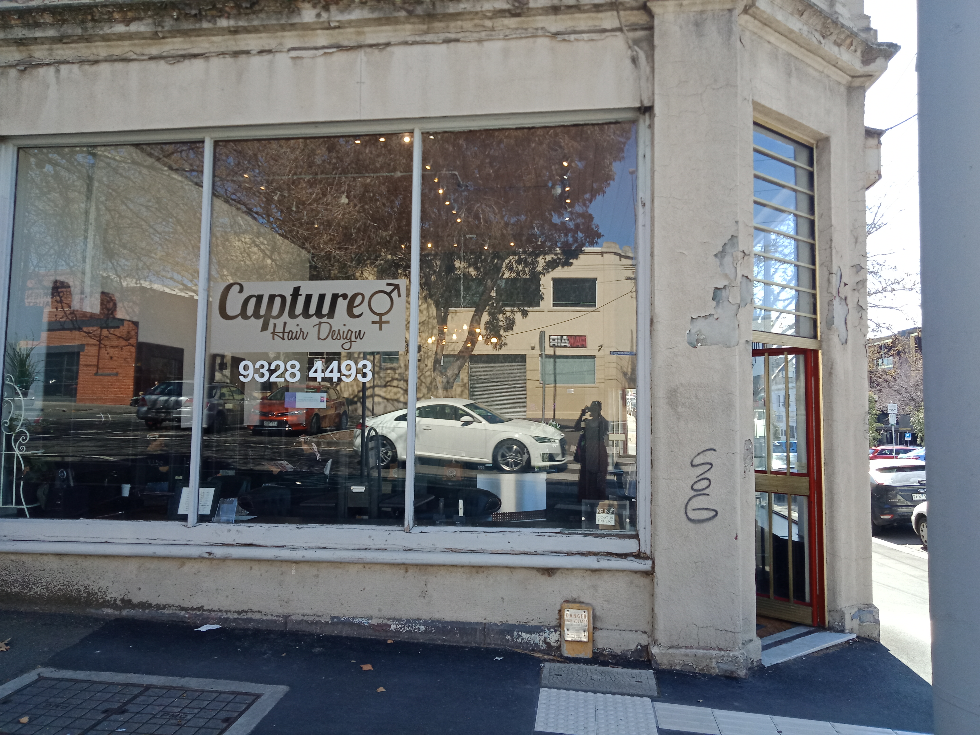 Capture Hair Design image 3