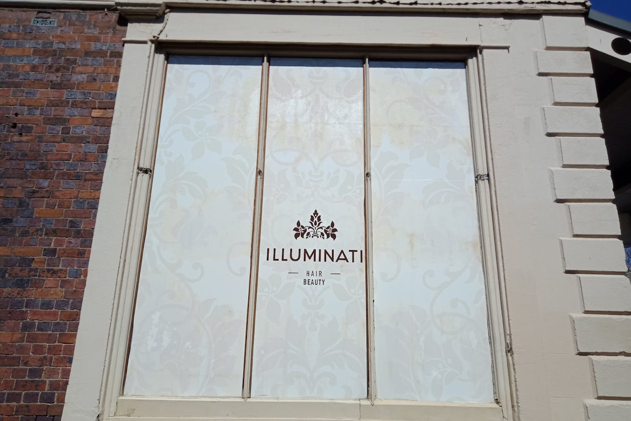 Illuminati Hair image 2