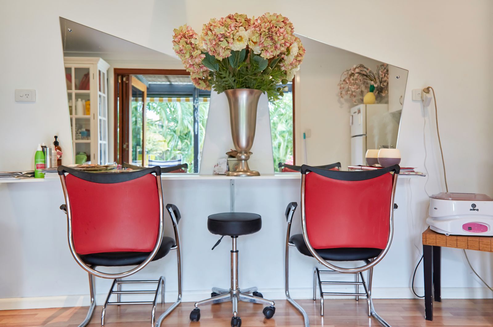 My Wife's Folly Hairdressing image 4