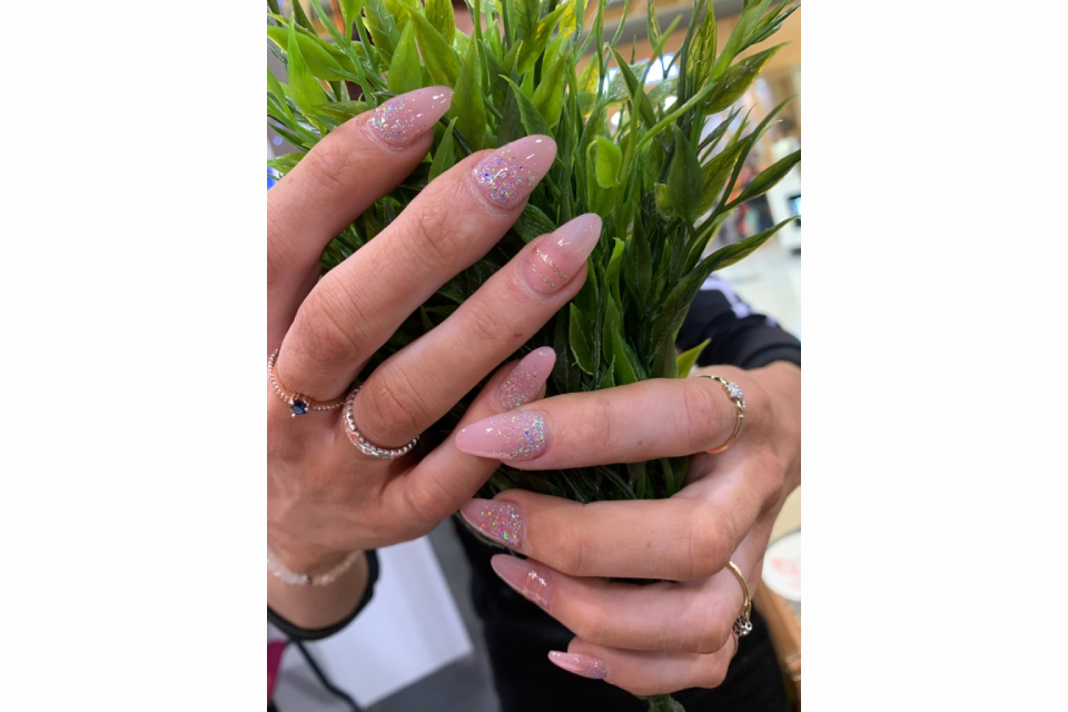 Kimmys Hair Nails & Beauty image 39