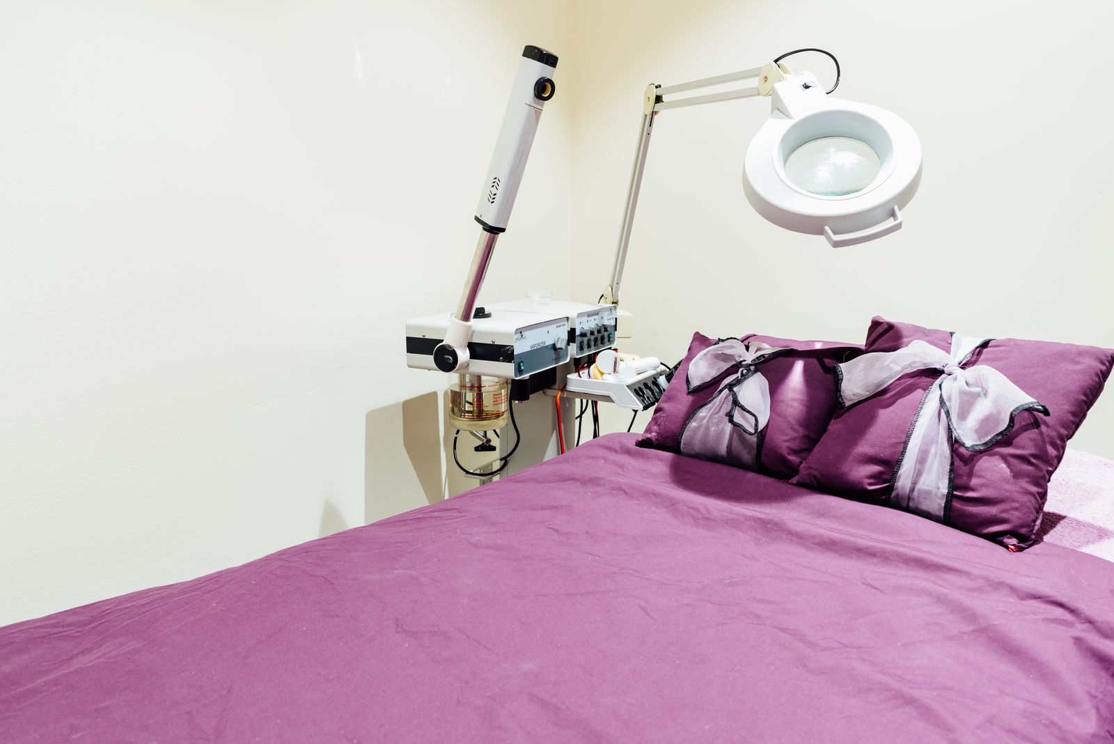 Shashi Beauty Salon - Piccadilly image 8