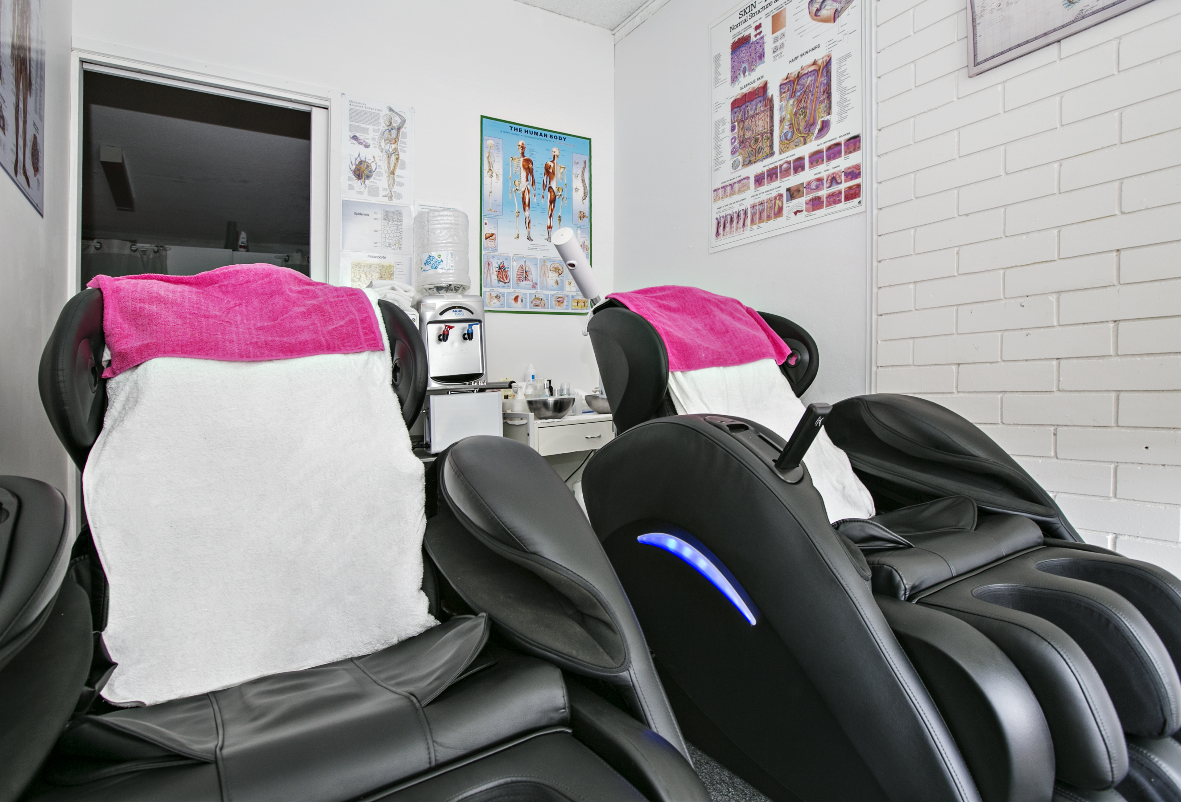 Glow Skin Treatment image 6