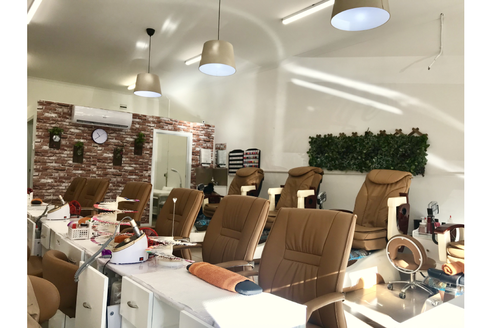 I Love Nails image 2