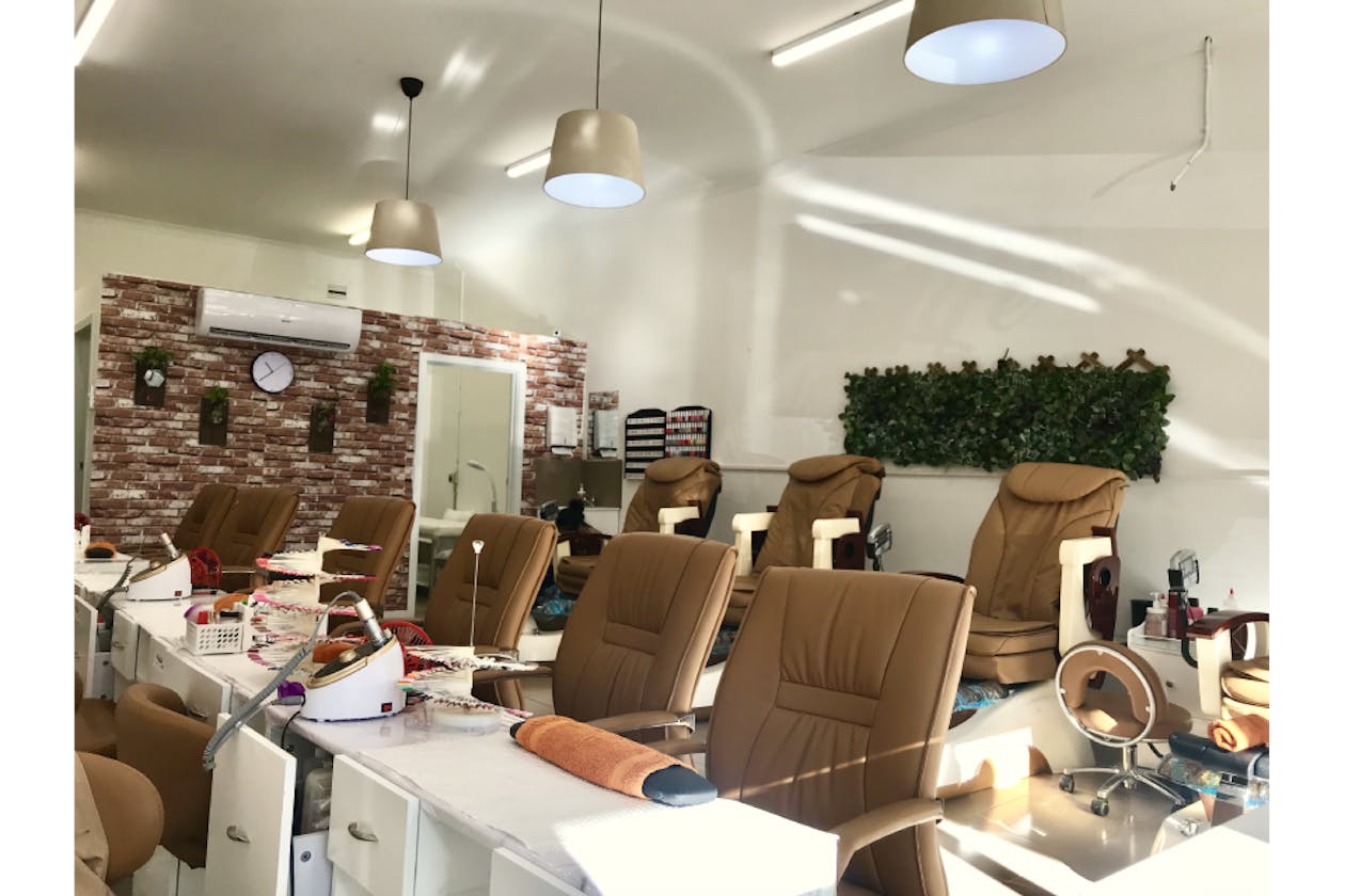 I Love Nails image 2