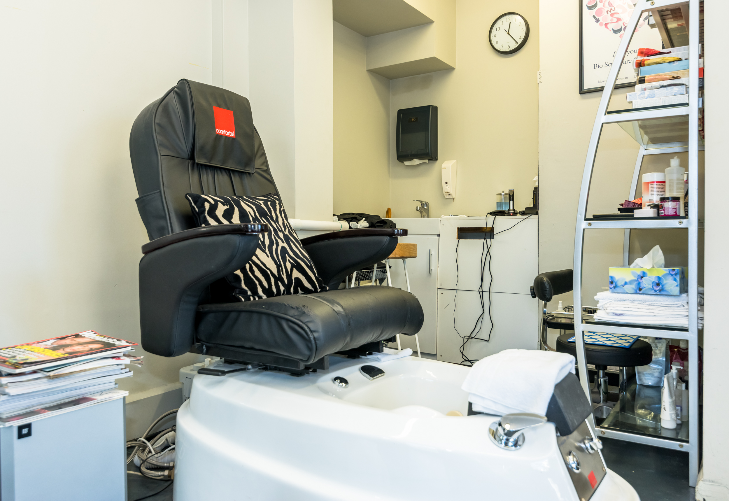 Yantis Hair and Nails image 3