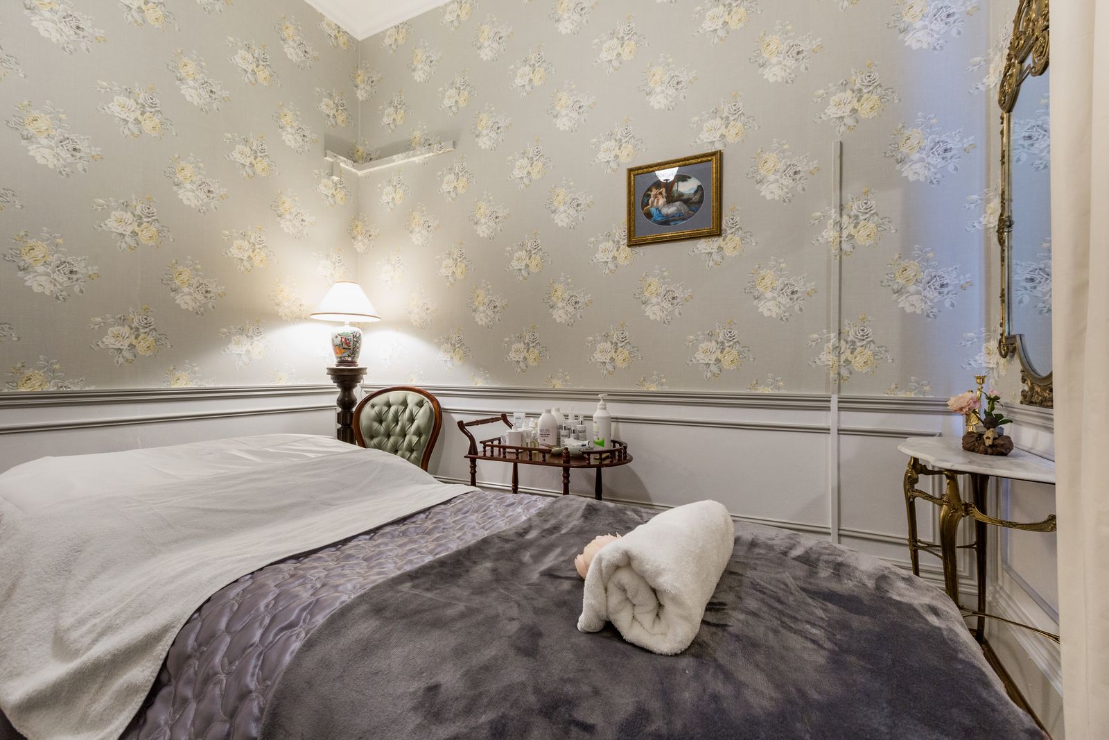 Serendipity Miss Beauty - Sir Stamford Hotel image 9