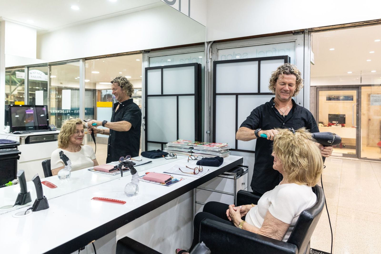 Rafael Salon image 5