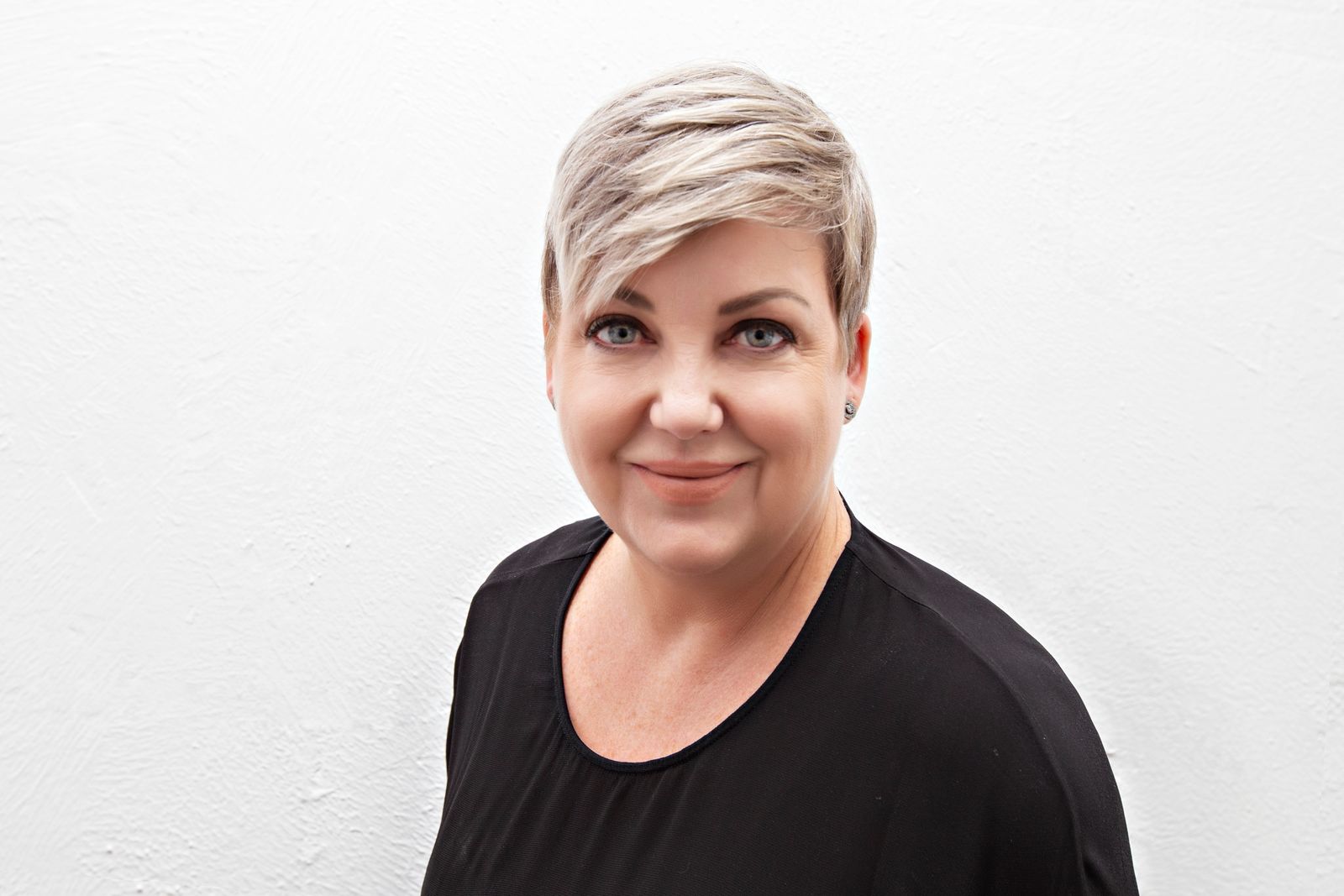 4 Ever Glamorous image 3