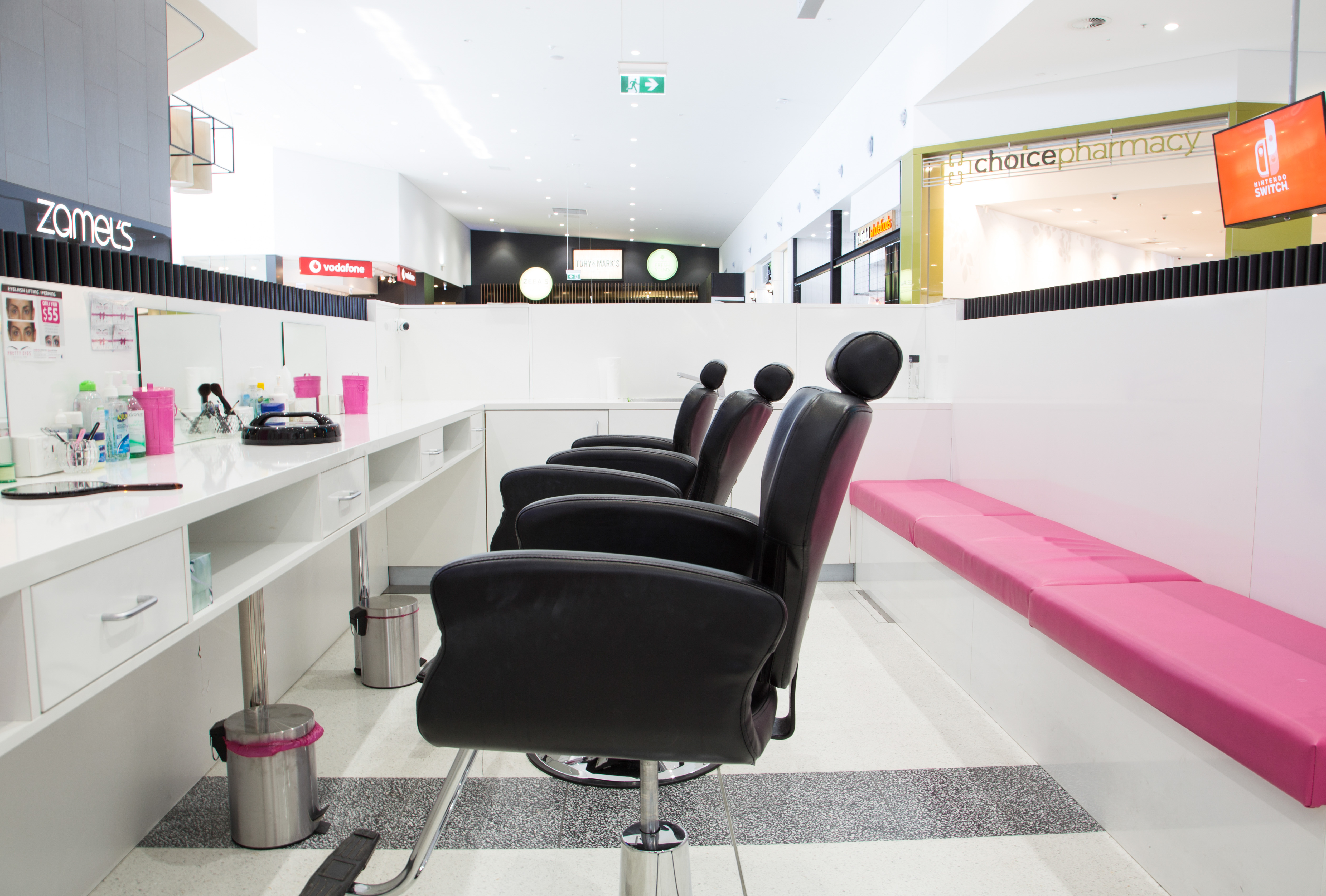 Pretty Eyes Threading Bar - Torrensville image 2