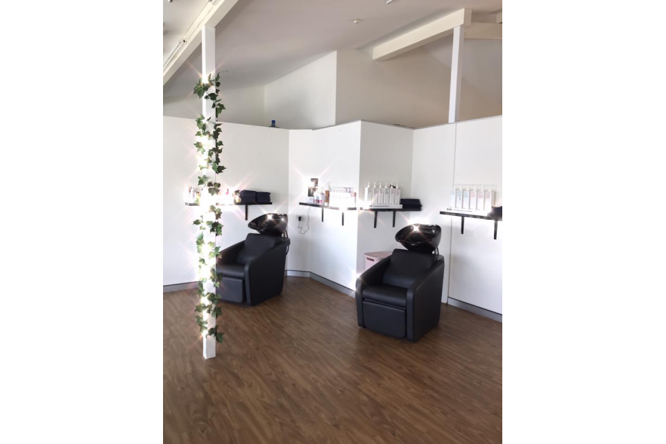 Studio Vogue Salon image 3