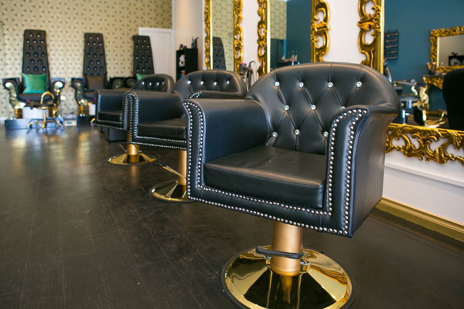 Frann and Sara Hair & Beauty image 5