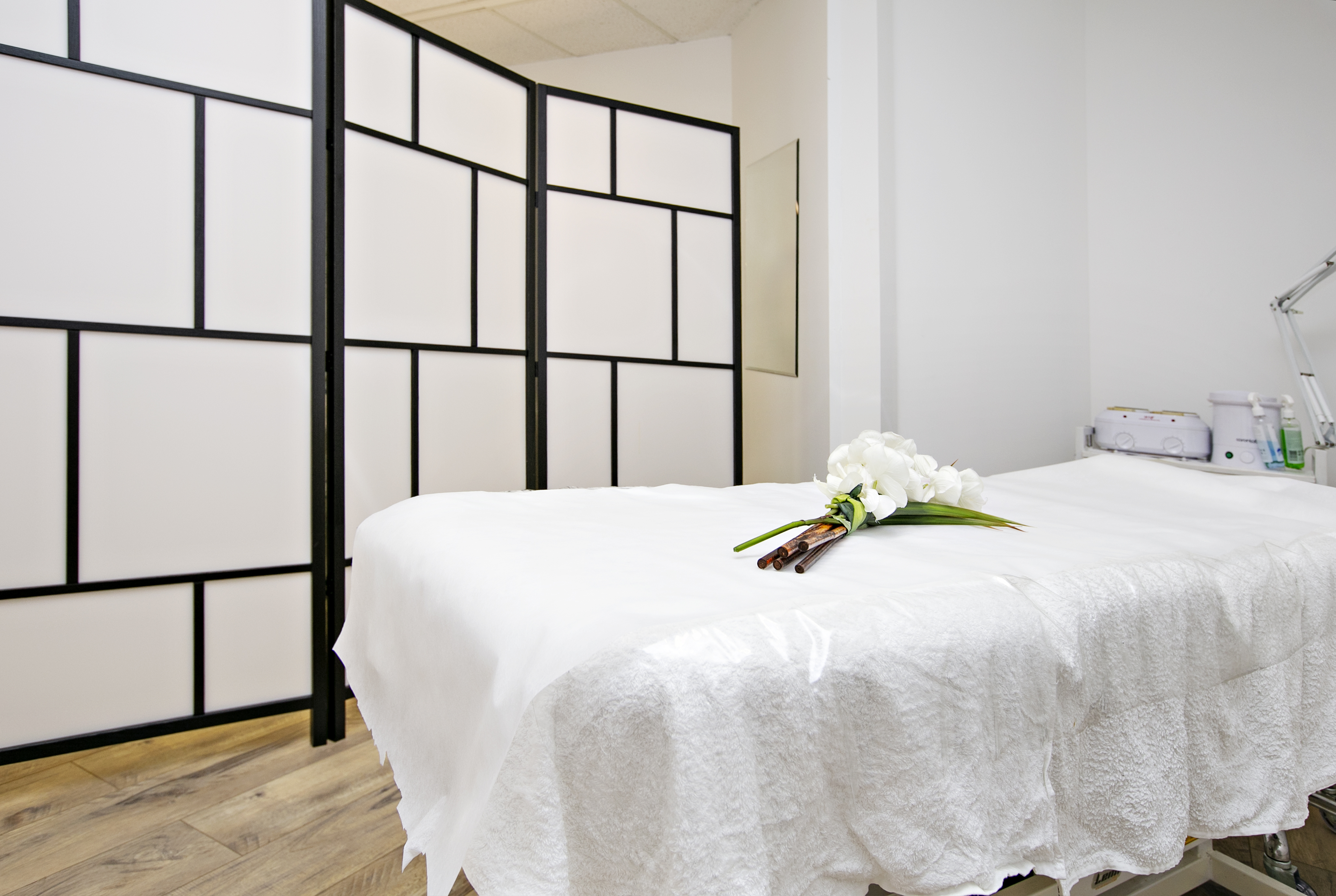 Esthetic Lab image 8