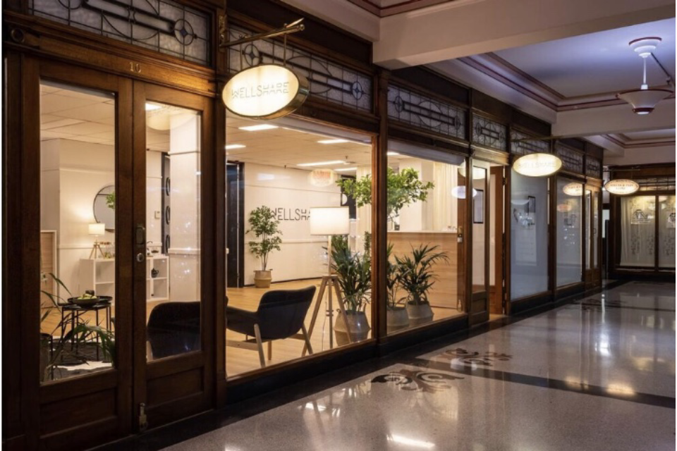 Yana Kamensky Beauté image 6