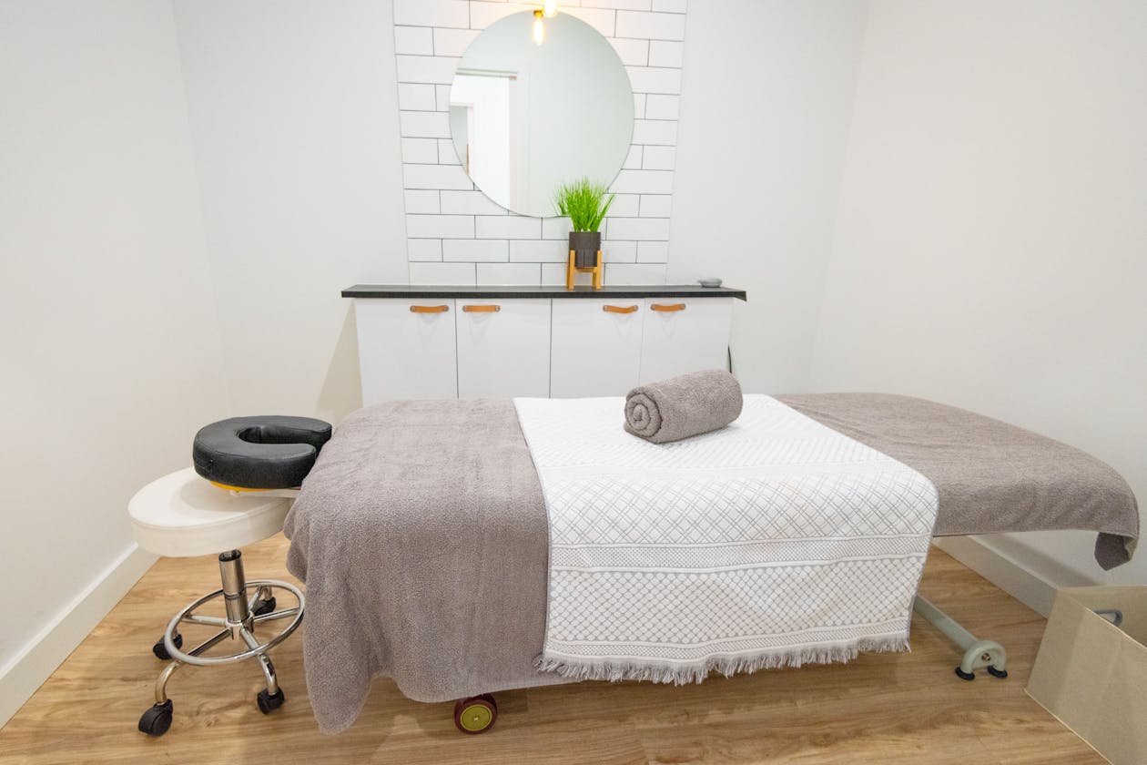 Attitude Massage and Beauty - Cranbourne West image 2