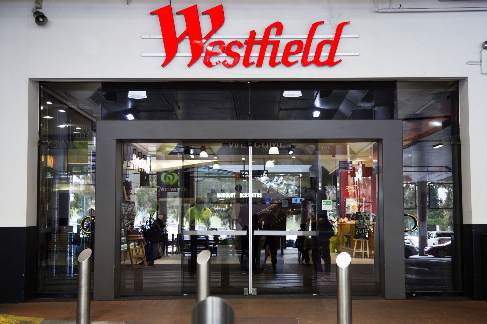 Eyebrow Shape Threading & Waxing - Westfield Tea Tree Plaza image 15