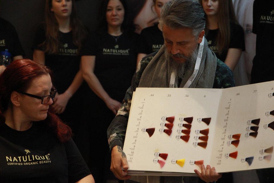 Jorge Viota Hairdressing image 9