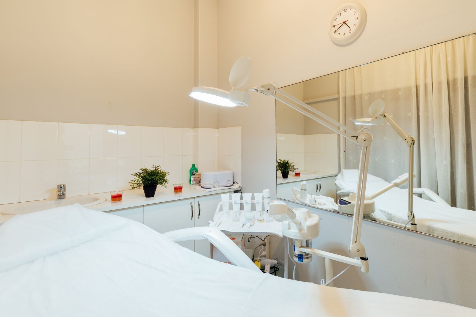 Glam Hair and Beauty Station image 5