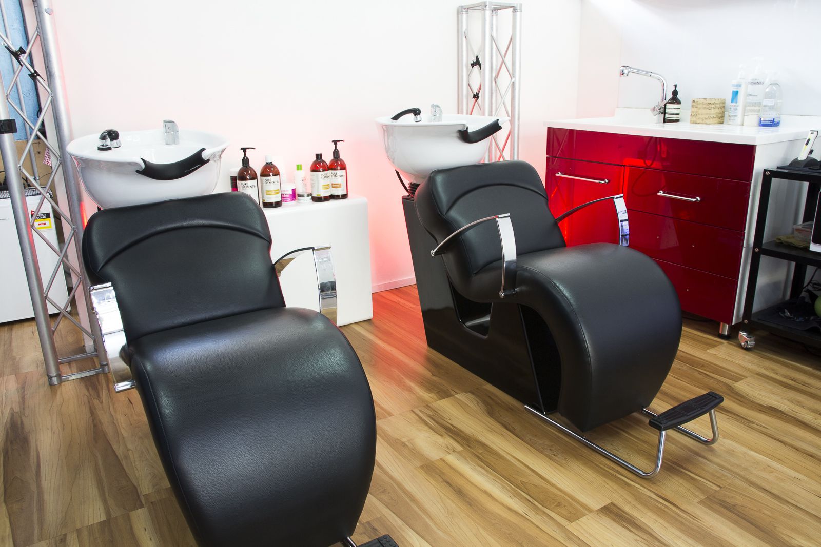 Helluva Hair Salon image 4