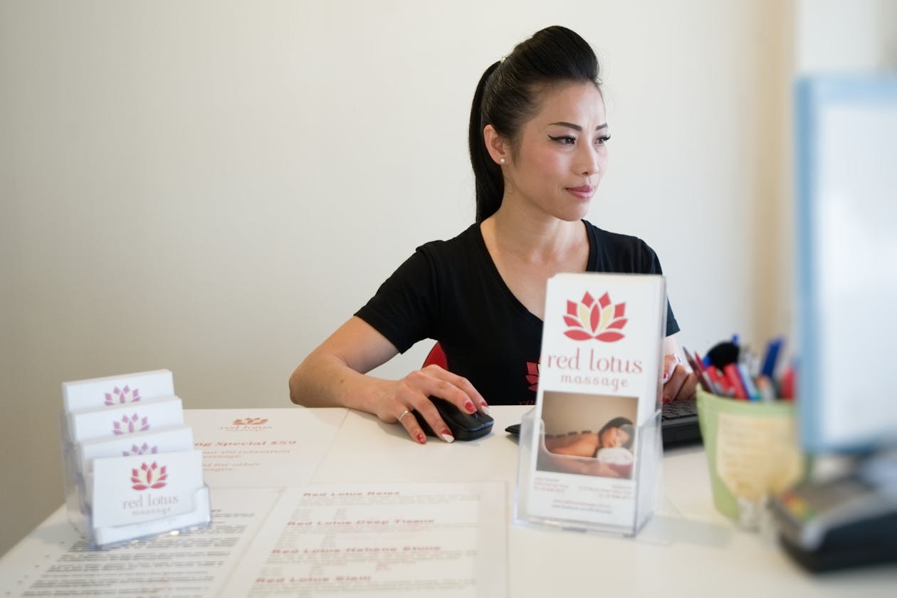 Red Lotus Massage - Cheltenham image 4