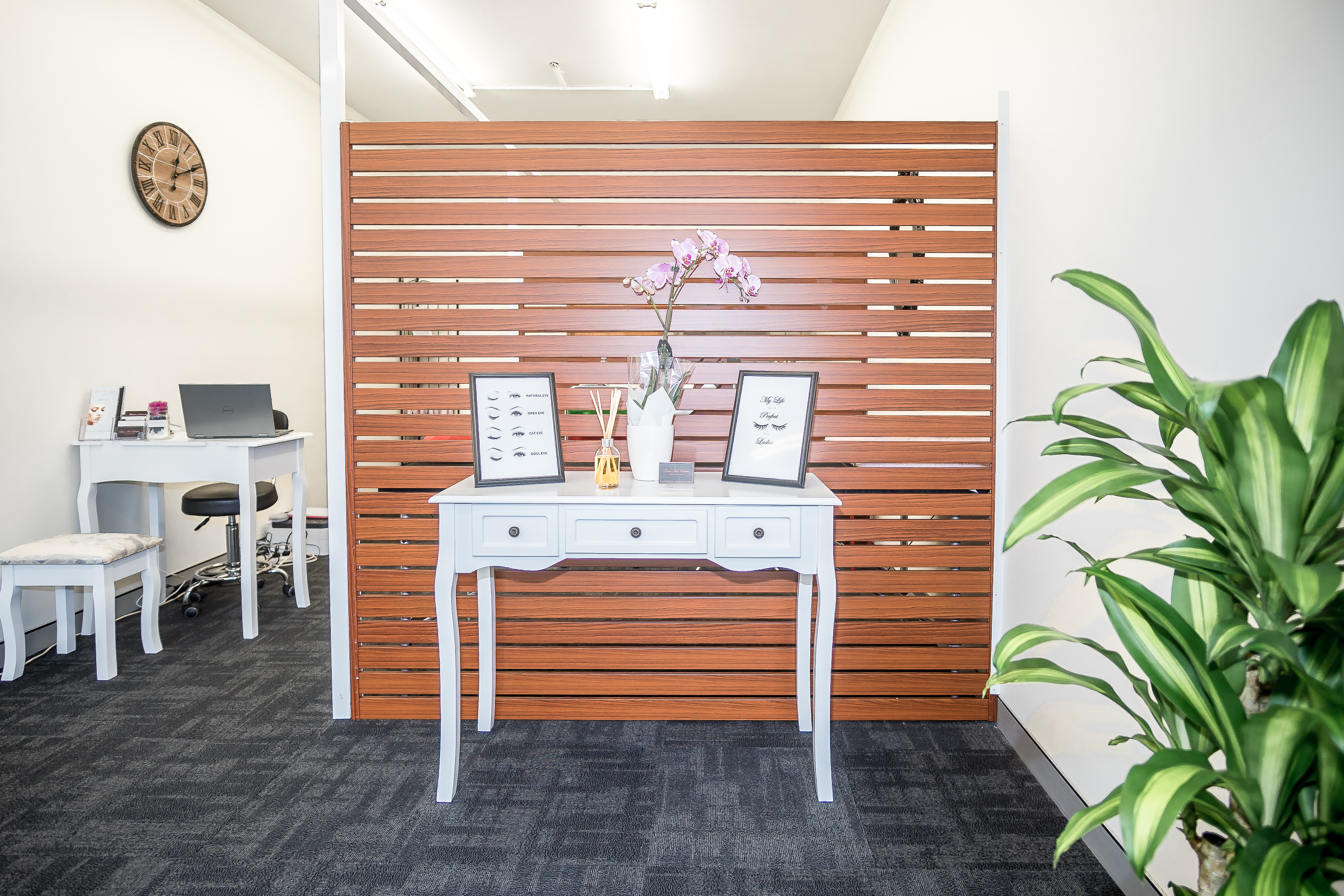 Love Her Lashes image 2