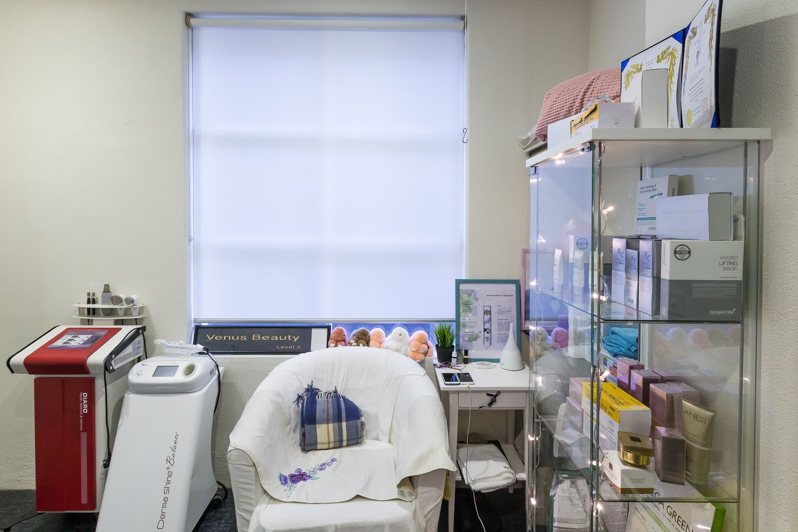 V&Co Beauty Clinic image 7