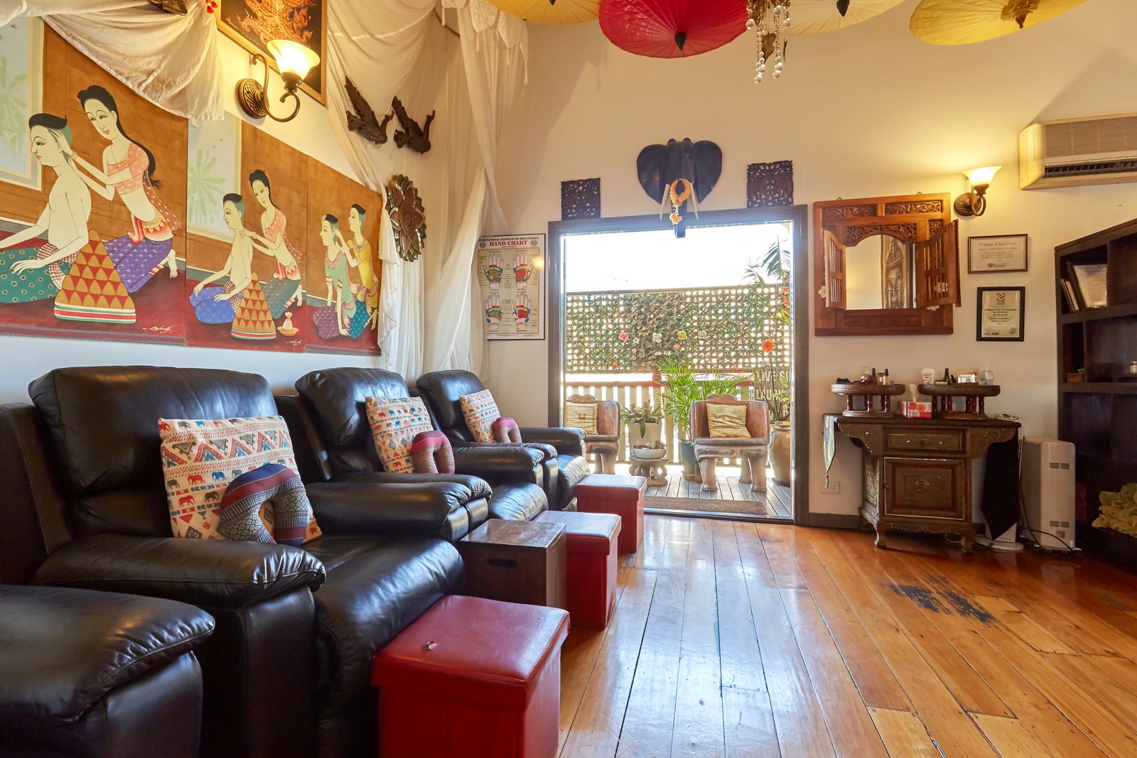 Healing Hands Thai Massage & Spa image 4