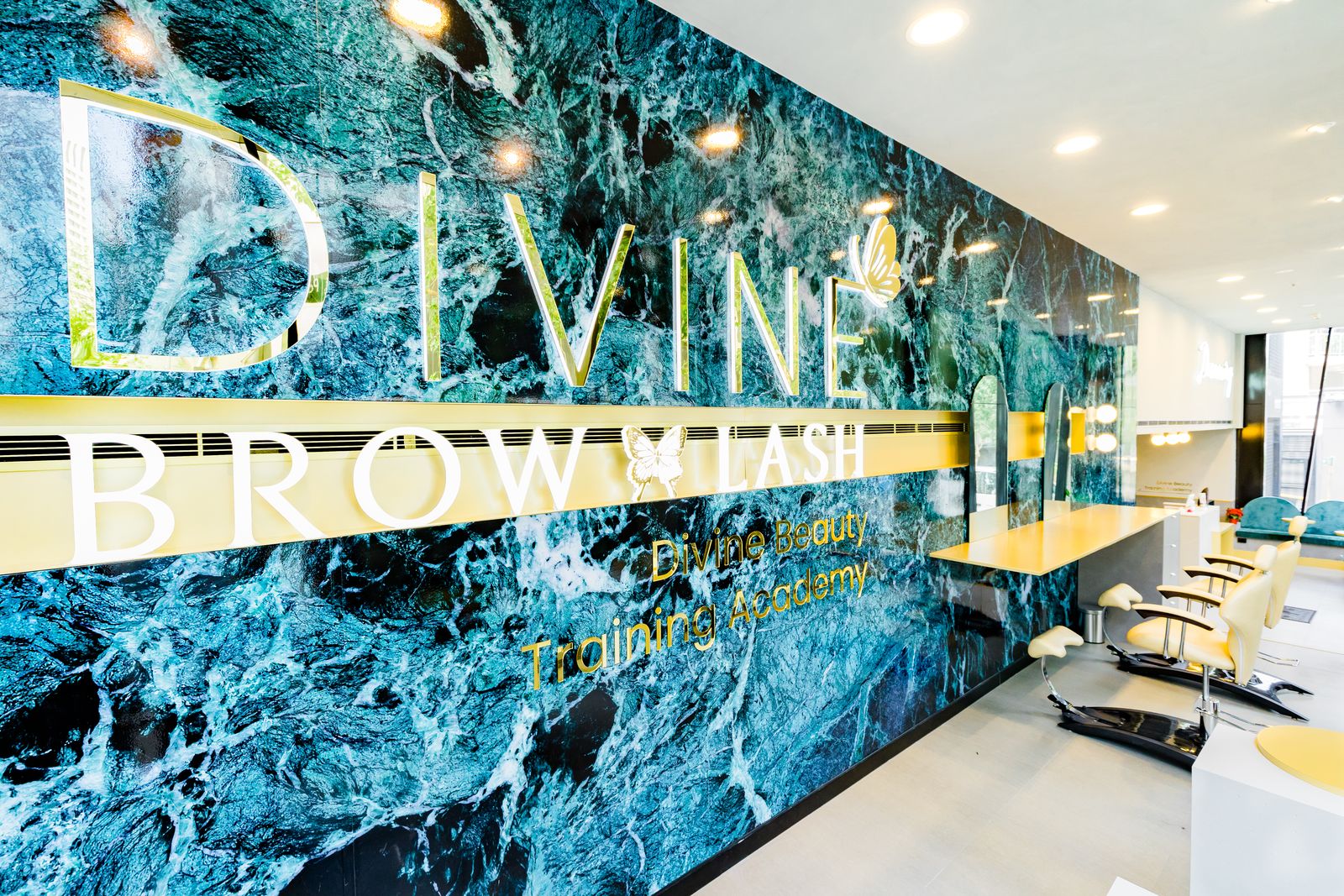 Divine Brow Lash image 5