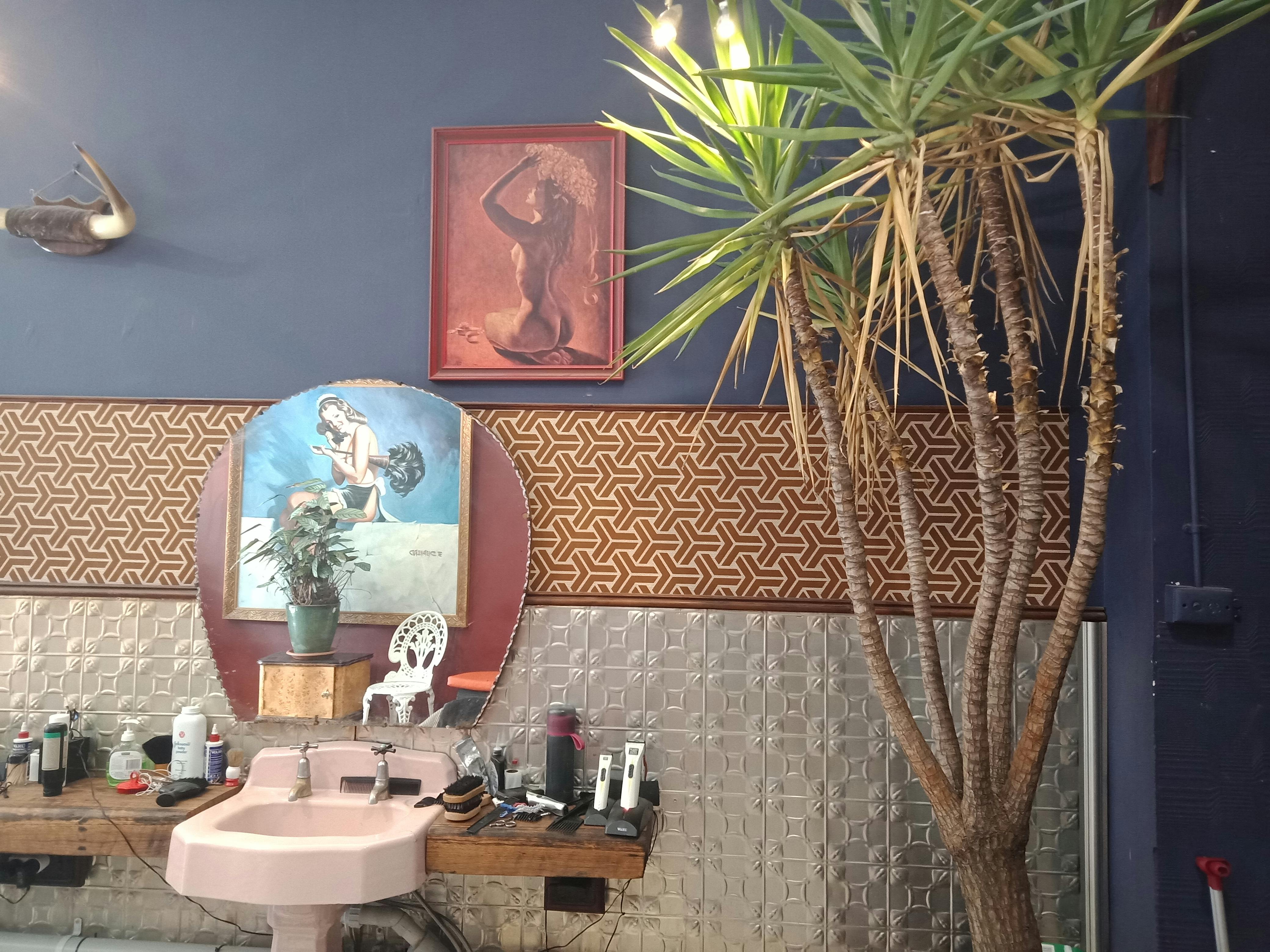 Dr Follicles Barber Shop Fitzroy Haircut and Hairdressing Bookwell