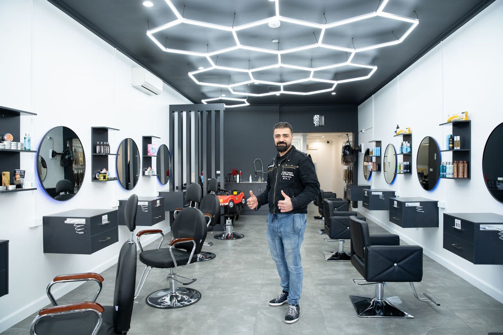 3 Points Hair Extensions and Barbering image 3