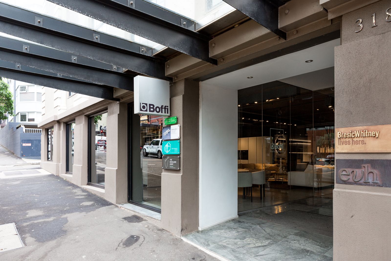 Gloria Facials, Massage & Waxing image 18